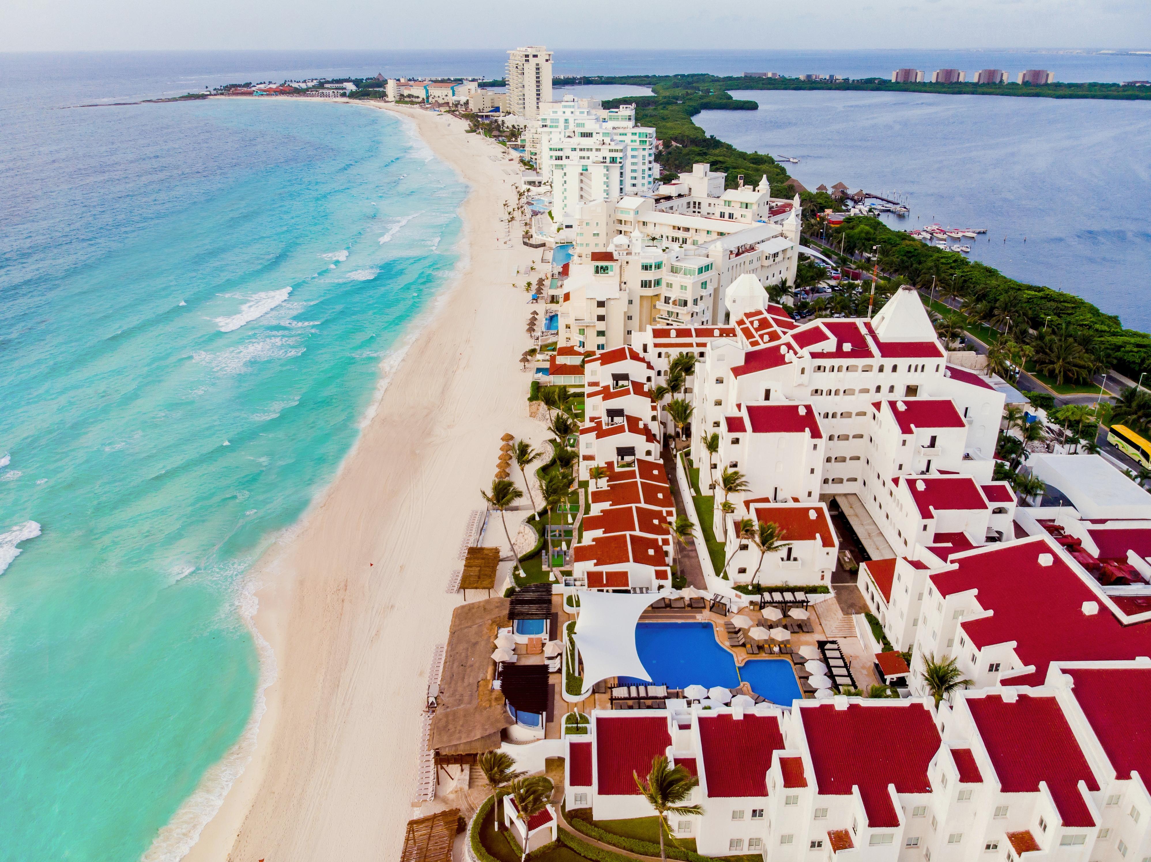 Gr Solaris Caribe All Inclusive Hotel Cancun Exterior photo